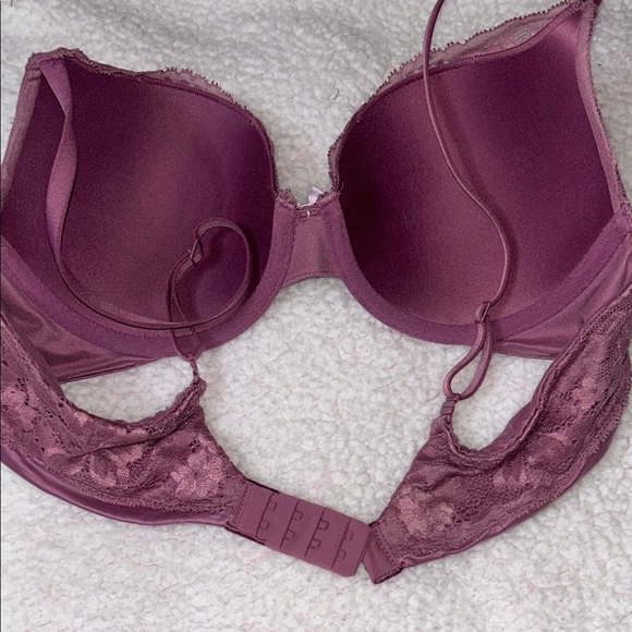 Victoria's Secret Purple Lace Padded Bra - Picture 5 of 10